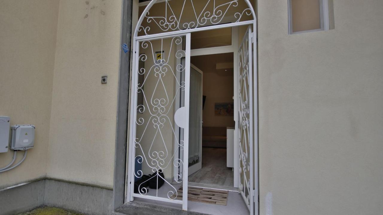 Casa Levante A 75 Mt Dalla Spiaggia Монополі Екстер'єр фото