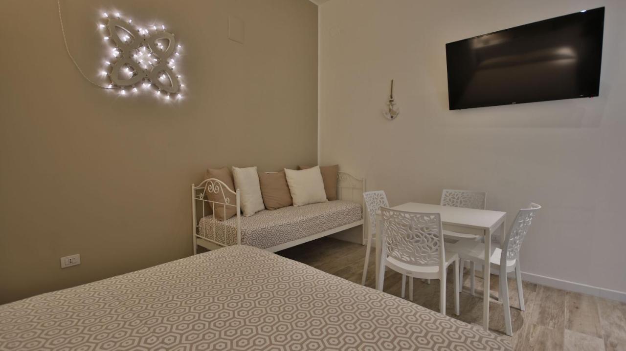 Casa Levante A 75 Mt Dalla Spiaggia Монополі Екстер'єр фото