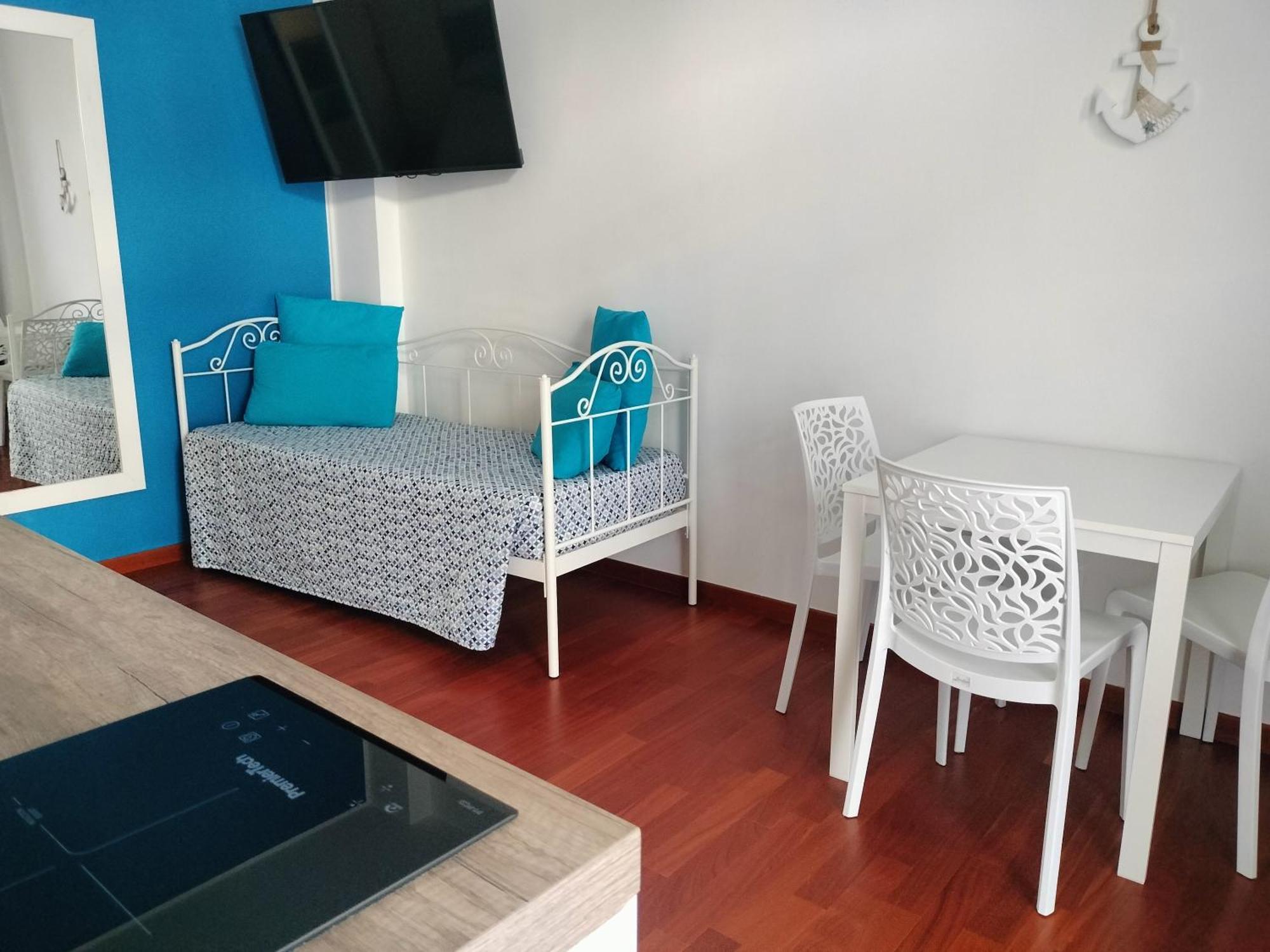 Casa Levante A 75 Mt Dalla Spiaggia Монополі Екстер'єр фото